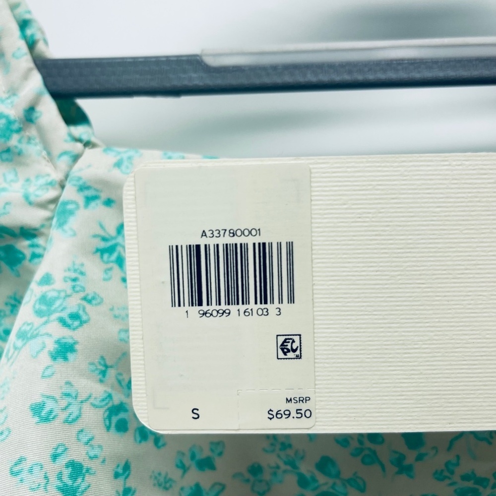 Levi’s Women’s Blouse Green Floral Statement Size S New - Picture 4 of 11